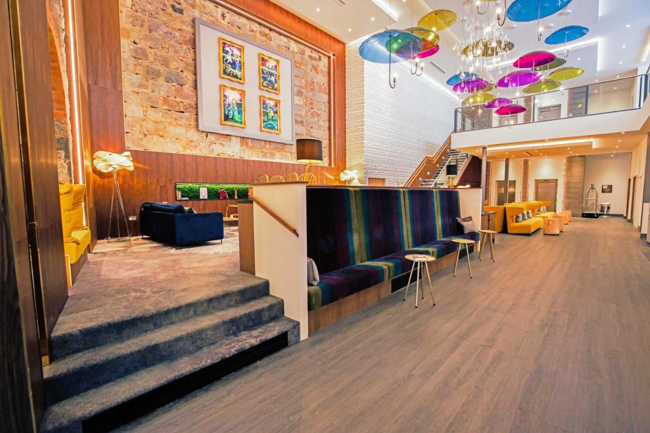Sandman Signature Aberdeen Hotel & Spa 외부 사진