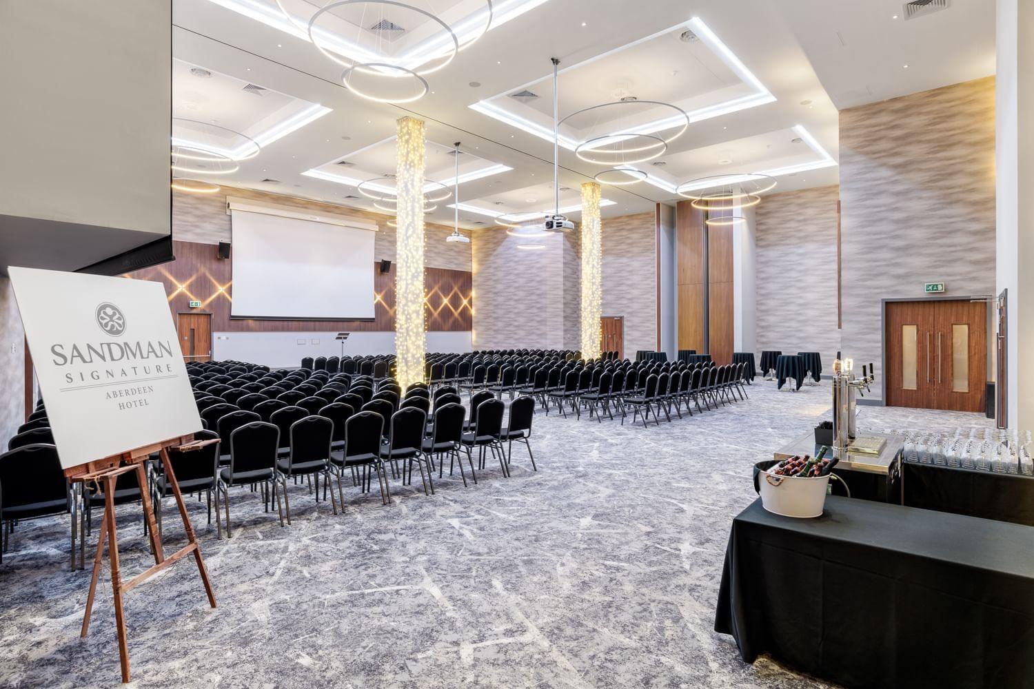 Sandman Signature Aberdeen Hotel & Spa 외부 사진