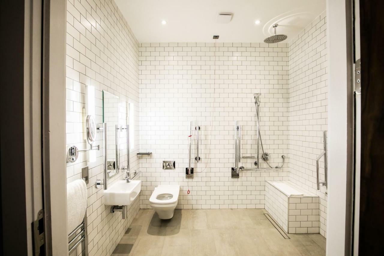 Sandman Signature Aberdeen Hotel & Spa 외부 사진